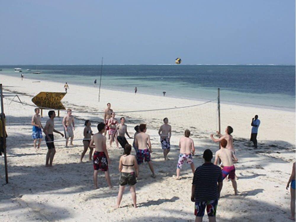 Kenya Bay Beach Hotel Bamburi Exterior photo